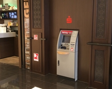 Sparkasse Geldautomat Einkaufszentrum Mall of Berlin